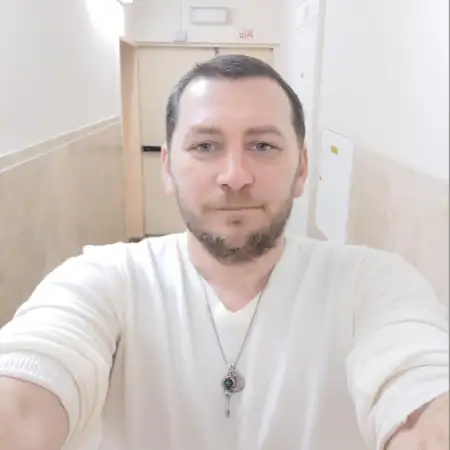 Misha, 47ערד 