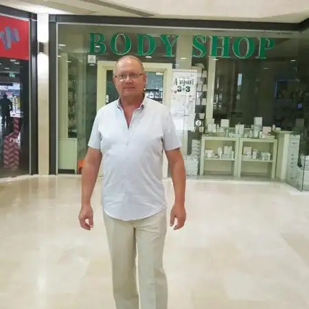 Aleksandr, 61 נהריה
