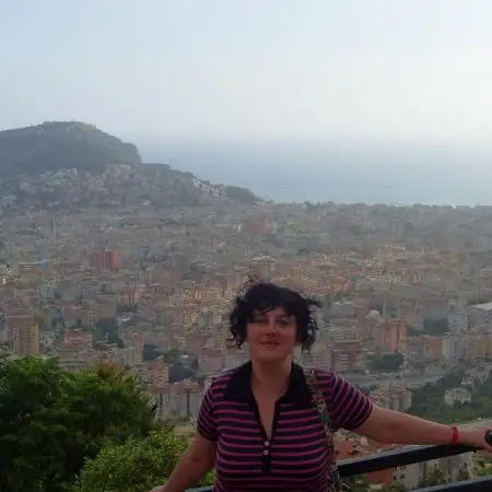 Alika, 51 