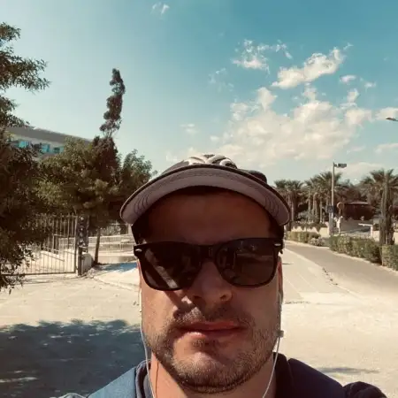 Igor, 38