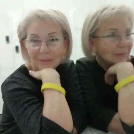 Nina, 74בת ים 