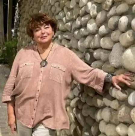 Nadezhda, 64 נהריה