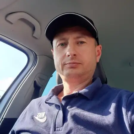 Aleksandr, 49 רחובות