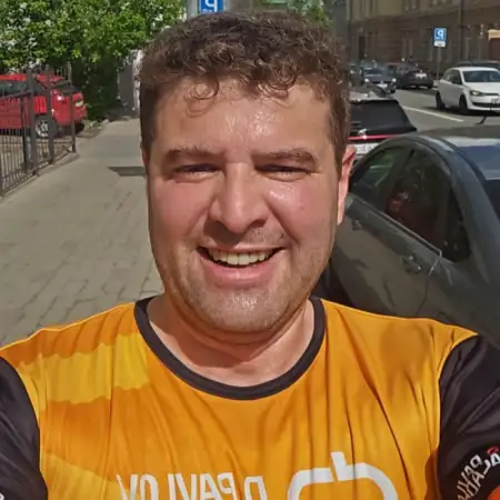 Alex, 41