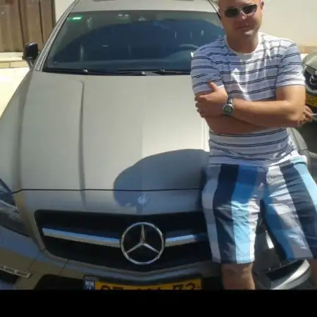 Mihail, 47 פתח תקווה