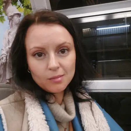 EVA, 35