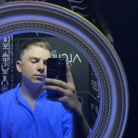 Max, 22ראשון לציון 