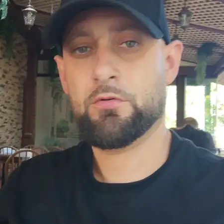 Maksim, 39