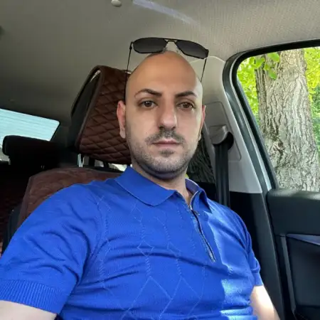 Emmanuil, 35