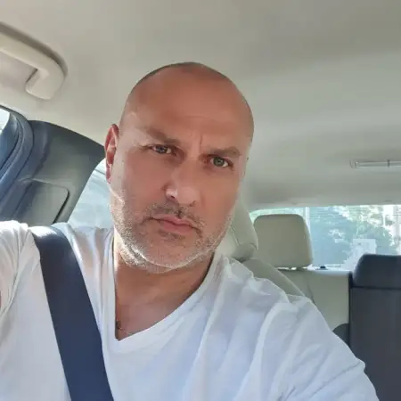 סמי, 53 חיפה