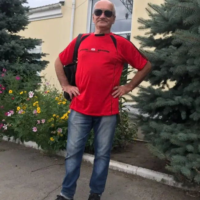 Valeriy, 78 - דייט לי