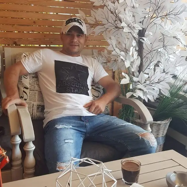 Vetal, 42