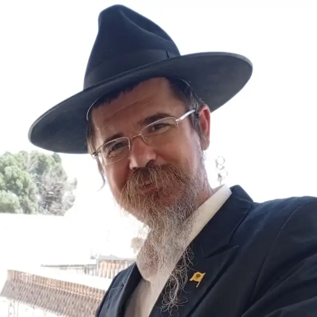 Yosef, 52