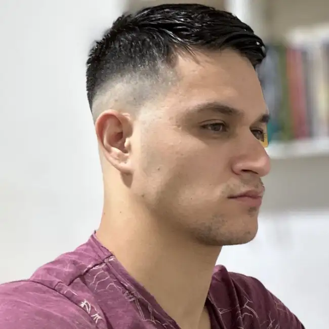Lucas, 25 - דייט לי