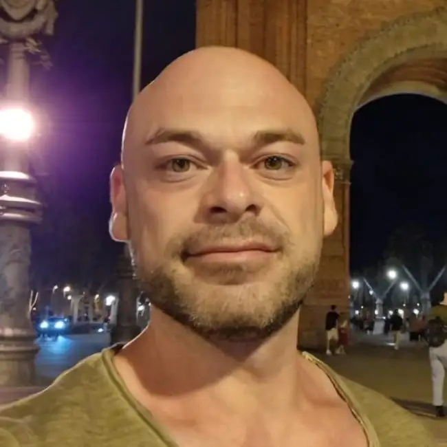 Sascha, 40 - דייט לי