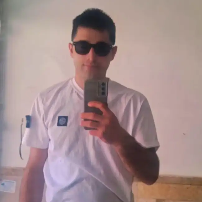 Ruslan, 30