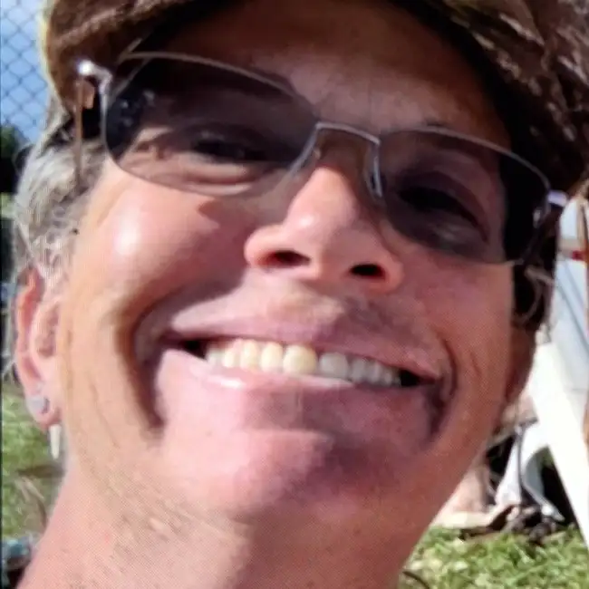 Lynn, 52