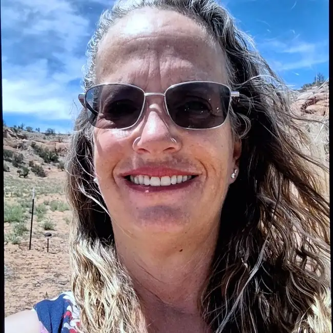 Lynn, 52