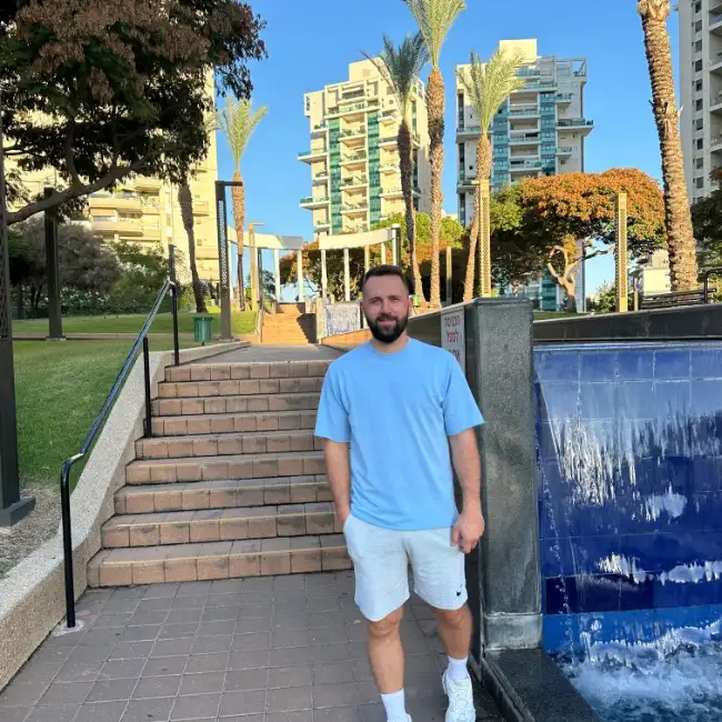 Beni, 28, רמת גן - דייט לי