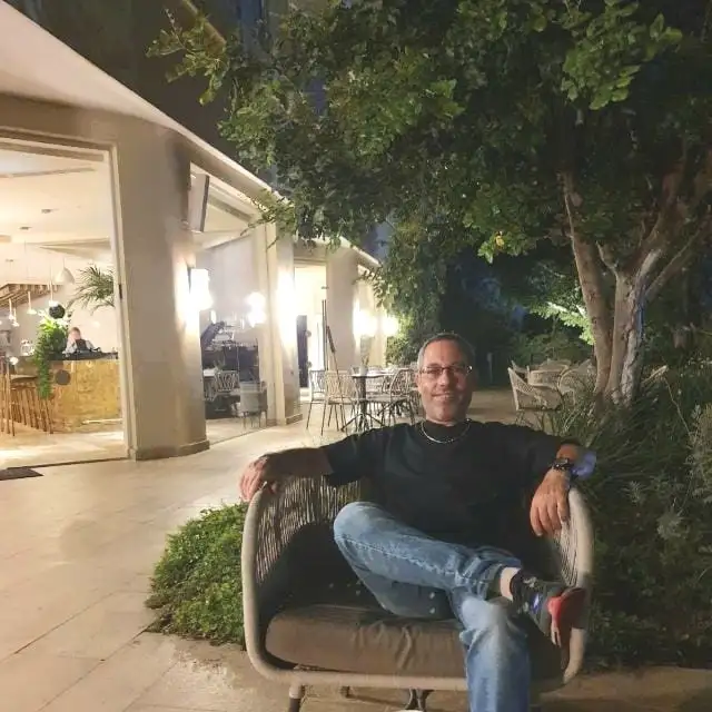 יפתח · 56 ·           